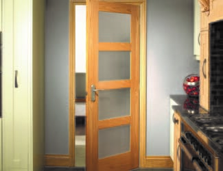 Shaker 4 Light Oak - Obscure Glass Internal Door Set