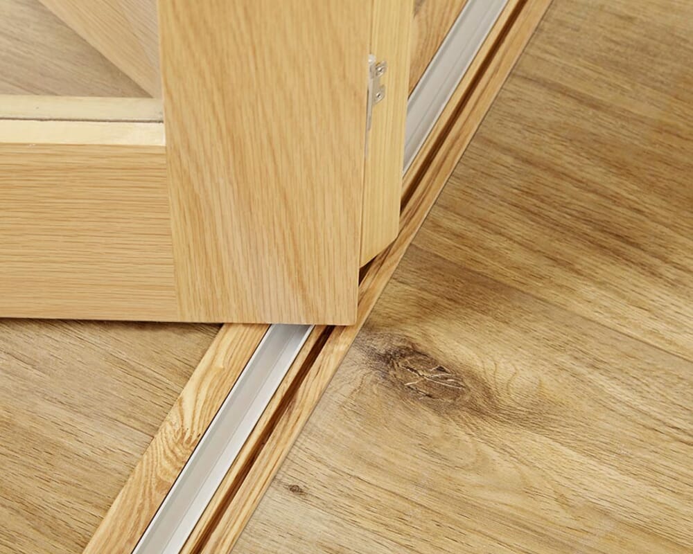 Slimline Oak P10 Roomfold Deluxe (3 x 457mm Doors)