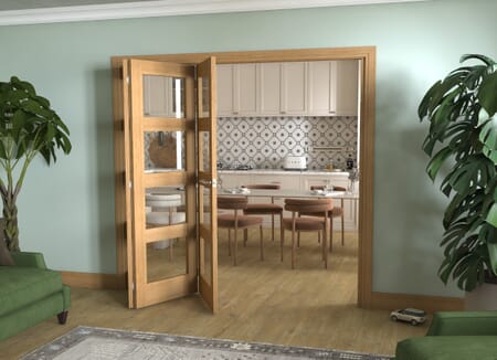 Prefinished Oak 4L Shaker Roomfold - Clear Glass