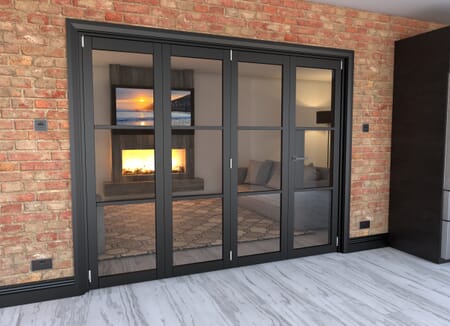 Black Heritage 4 Door Roomfold Grande (3 + 1 x 762mm Doors)