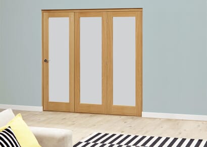 Prefinished Oak Roomfold Deluxe - Frosted Glass