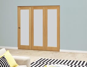 1800mm Prefinished Frosted P10 Oak Roomfold Deluxe