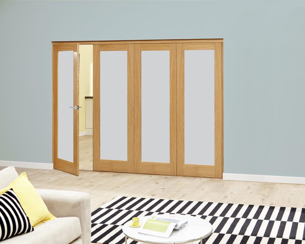2400mm Prefinished Frosted P10 Oak Roomfold Deluxe