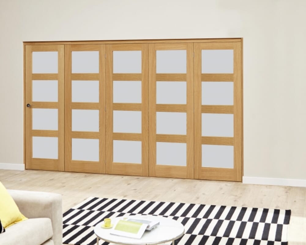 Oak 4L Frosted Roomfold Deluxe (5 x 610mm doors)