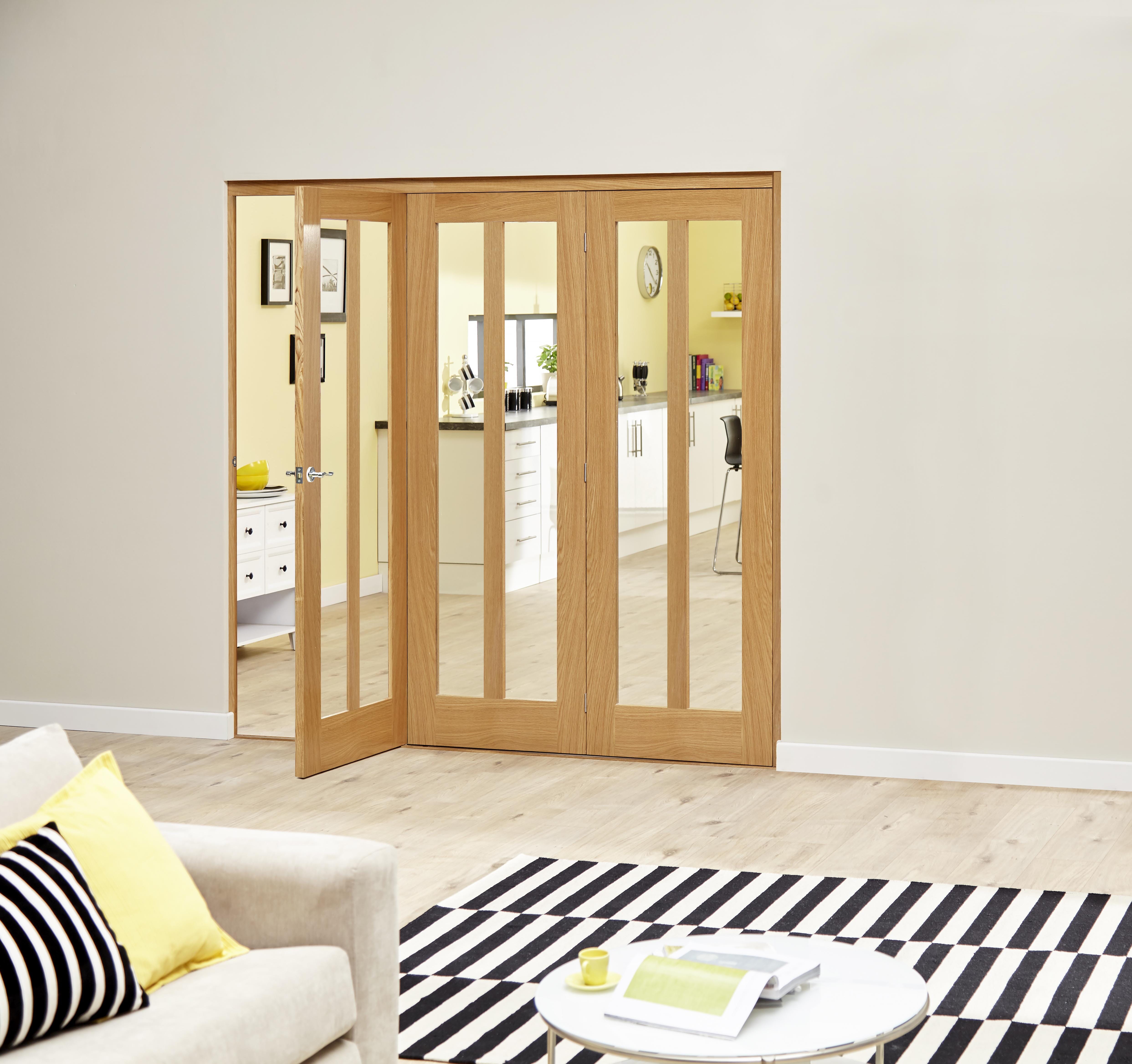 Aston Oak - 3 Door Roomfold Deluxe (3 X 610mm Doors )