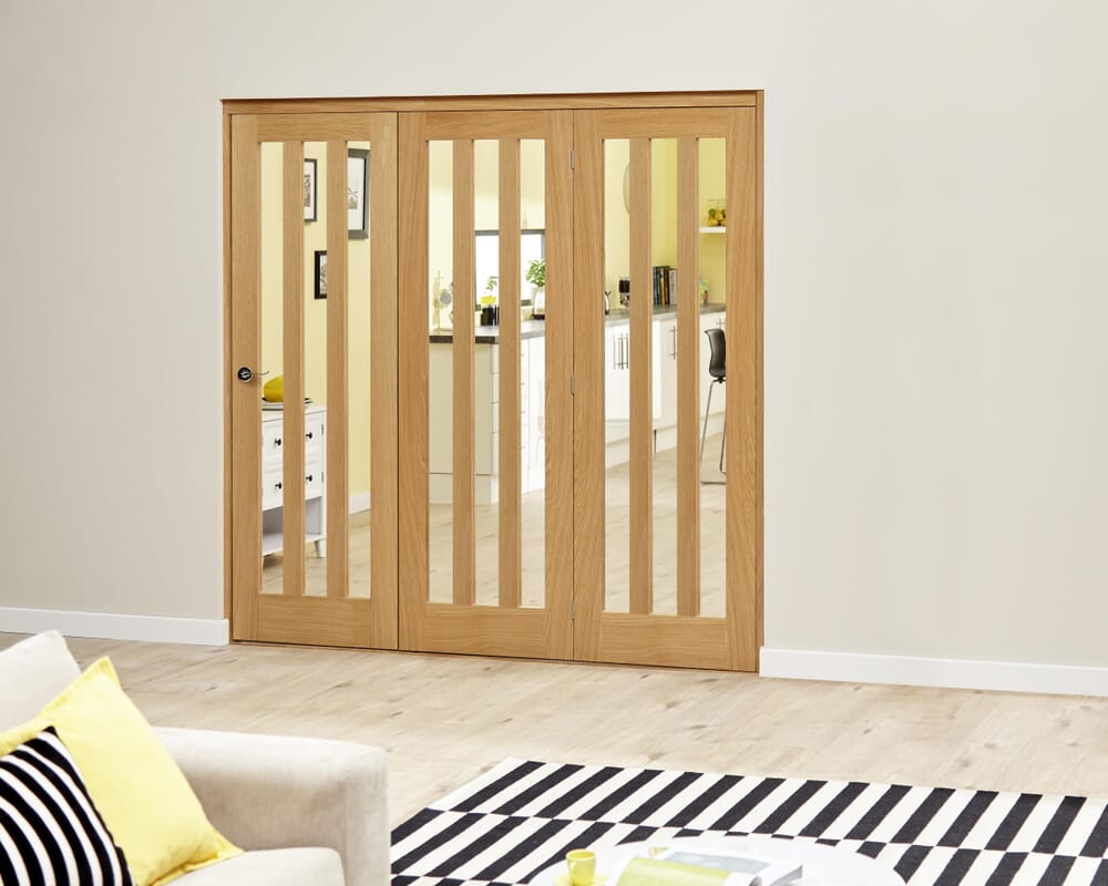 Aston Oak - 3 door Roomfold Deluxe (3 x 686mm doors)