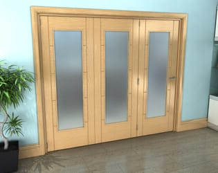Iseo Oak Pattern 10 Frosted 3 Door Roomfold Grande (3 + 0 x 762mm Doors)