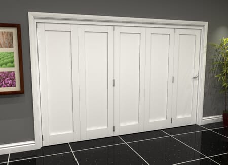 White Shaker 1 Panel 5 Door Roomfold Grande (5 + 0 x 686mm Doors)