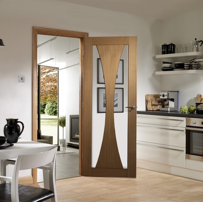 2040 x 826 x 40mm Verona Oak - Prefinished Clear Glass  Internal Door