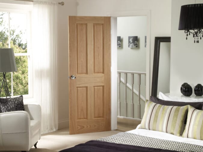 2040 x 926 x 40mm Victorian Oak 4 Panel  Internal Door