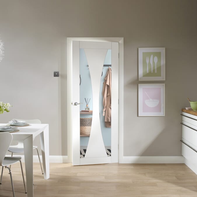 926x2040x40mm Verona White -  Clear Glass Door