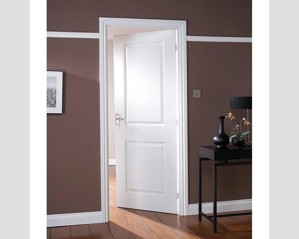 2040mm x 726mm x 44mm White Moulded Smooth 2 Panel Internal Doors