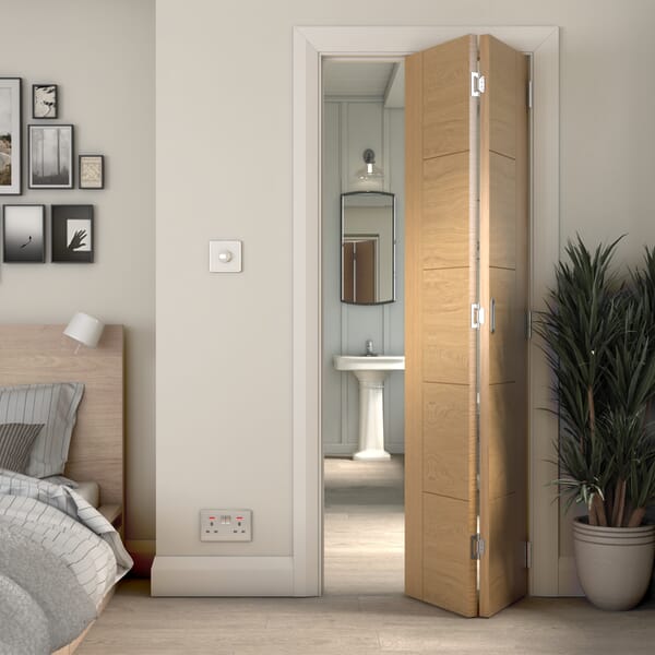 Iseo Oak Solid Core - Prefinished Bi-fold Doors