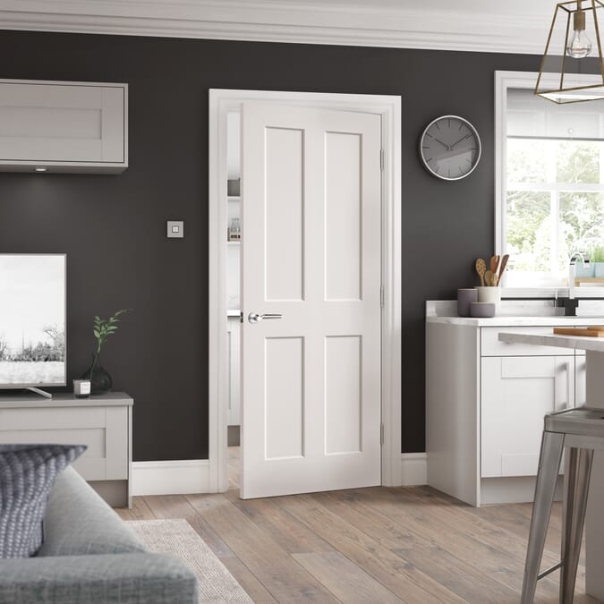 762x1981x44mm (30") Ashford Smooth White Primed Moulded Internal Doors